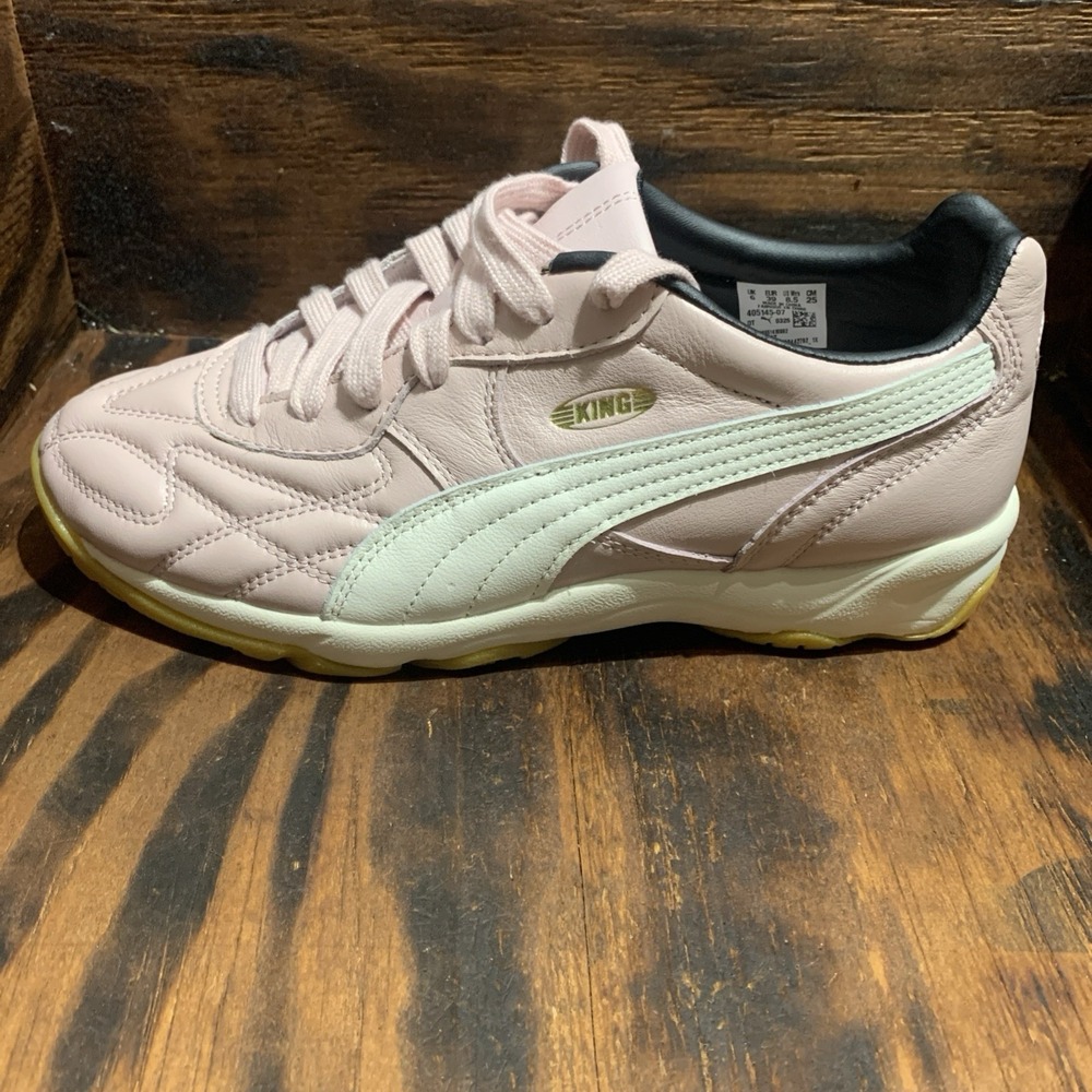 PUMA King Indoor  Womens Size 8.5 Pink Sneakers Casual Shoes 40514507